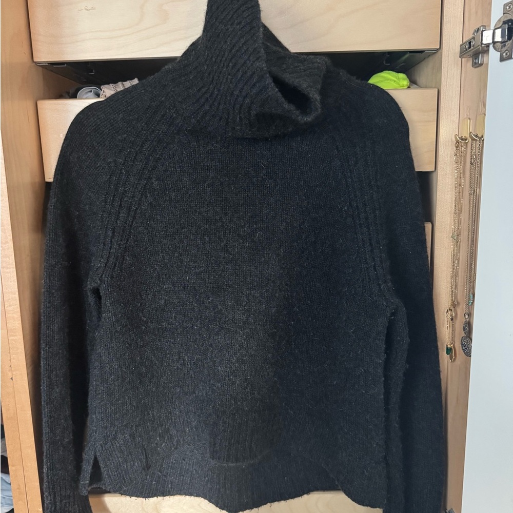 ALL SAINTS CASHMERE TNECK